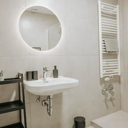 - Living Six Apartament Eging am See