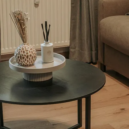 - Living Six Apartament