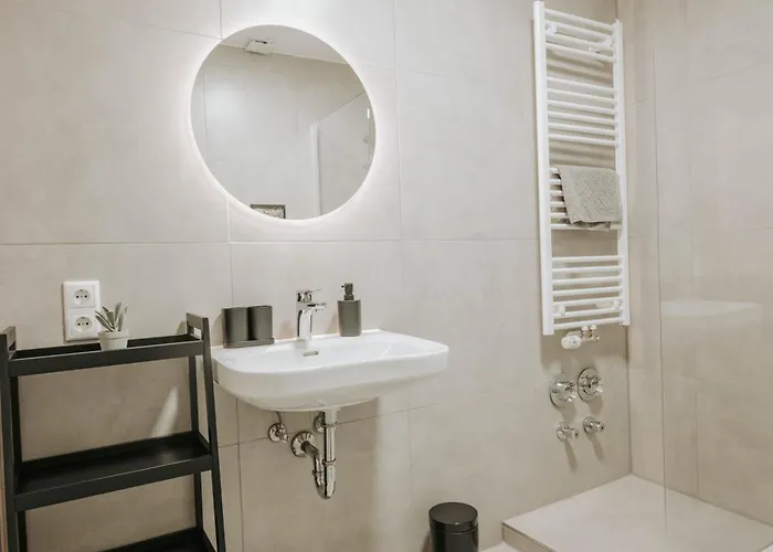 - Living Six Διαμέρισμα Eging